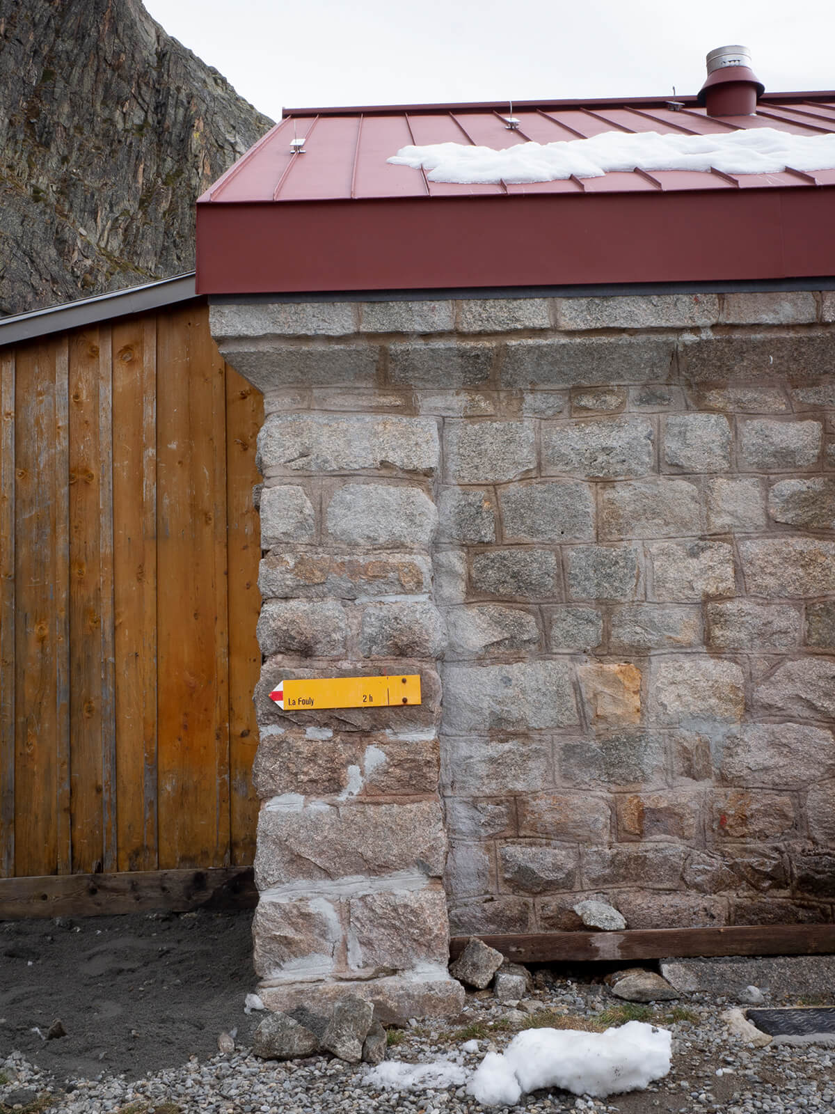 0067 – Cabane | Entretien de la toiture | A Neuve, La Fouly, VS | 2024-2025